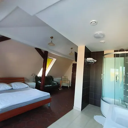 Bella Casa 3* Łomianki