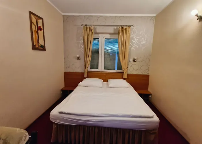 Bella Casa Bed & Breakfast 3*